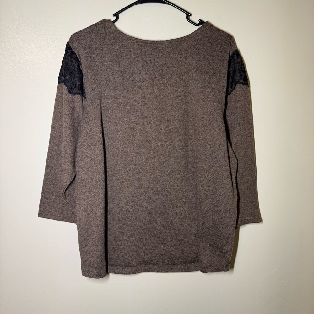Relaxed Brown Top with Black Lace Detail - Picture 2 of 3